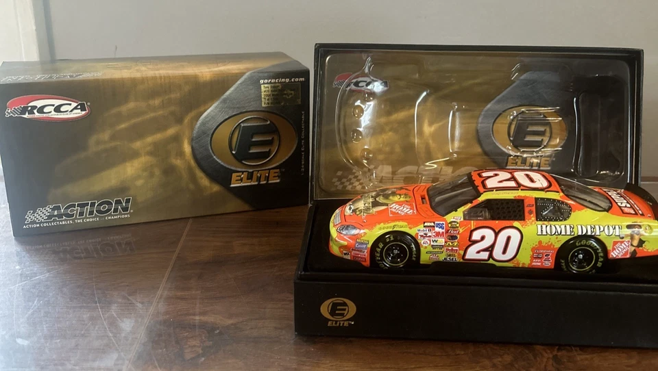 Tony Stewart #20 SHREK 2 - HOME DEPOT 2004 ELITE NASCAR 1 of 1500 1:24 Diecast - Image 1 of 4