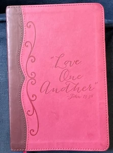 Holman Friendship Bible:  NKJV Large Print Personal Size 2013 Leathertouch - Picture 1 of 4