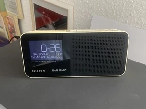 Sony - Radio orologio digitale DAB+ FM, Dream Machine - XDR-C706DBP - Foto 1 di 6
