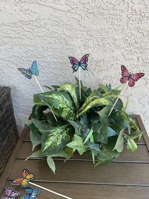 New 8 pcs set Rhinestone Butterfly Garden Stakes- Completed by Hand - Image 1 of 4