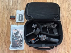 iSteady MT2 Kit Camera Stabilizer with AI Tracker/Magnetic Fill Light - Picture 1 of 6