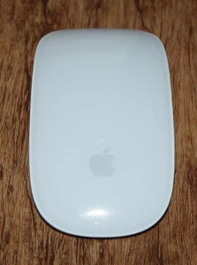 Apple Mouse Wireless A1296 3 Vdc Genuine Authentic Used UK SELLER - Afbeelding 1 van 11