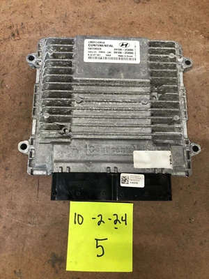 Компьютер двигателя 2015 Hyundai Tucson ECU PCM ECM PCU оригинальный 39136-2gbb6 39106-2gbb6 - Изображение 1 из 4