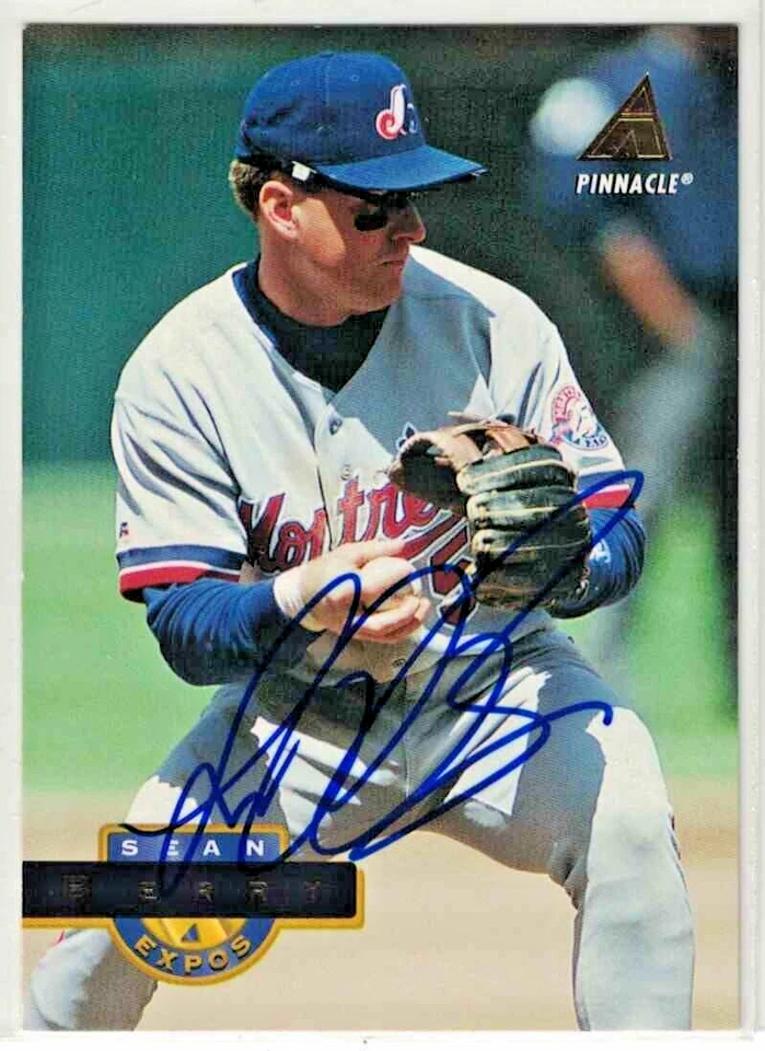1994 PINNACLE #456 SEAN BERRY ON CARD AUTOGRAPH MONTREAL EXPOS 3RD BASEMAN MLB - Image 1 of 2