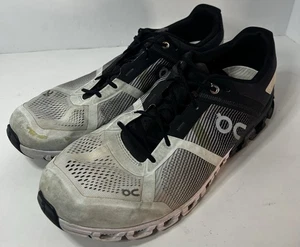 On Cloud Herrenschuhe 12. Weiß und Schwarz. Gebrauchsspuren, mit viel Leben übrig. Wie Ist - Bild 1 von 12