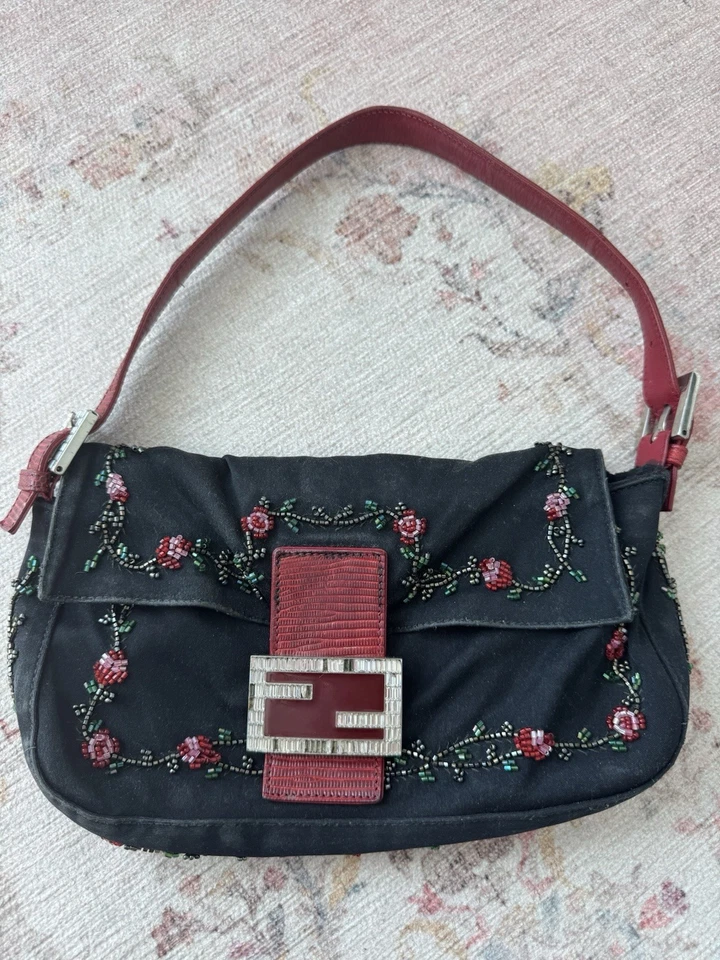 Baguette Fendi vintage con cuentas Foto 1 de 4