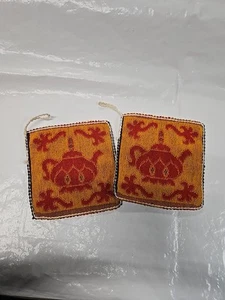 Set of 2 Vintage Potholders From Norway Terry Cloth Style With Teapot - Picture 1 of 10