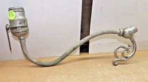 ANTICA APPLIQUE LAMPADA LUCE GASOLIO CONVERTITA IN ELETTRICA - Foto 1 di 4