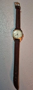 Vintage Damen Timex Uhr goldfarbenes Zifferblatt Handschuh Lederband Handaufzug - Bild 1 von 12