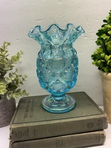Vintage Westmoreland Irridescent Ice Blue Carnival Glass Quilt Pineapple Vase 7” - Picture 1 of 8