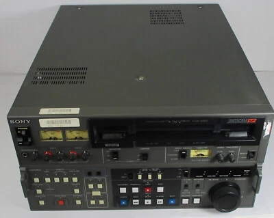 Grabadora de casete de video de estudio Sony Betacam PVW-2800 Foto 1 de 4