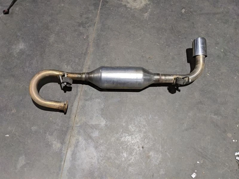 Tubo silenciador escape trasero Scion TC 2013-2016 17430-36300 1145727 Foto 1 de 4