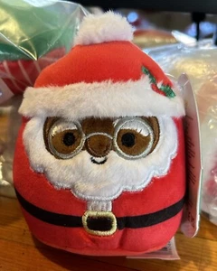 Squishmallows 4.5” Clip Nick Santa Claus Brown Skin,  Africa American Rare - Foto 1 di 2