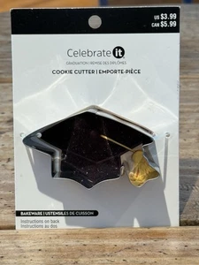 GORRA DE GRADUACIÓN con Borla METAL CORTADOR DE GALLETAS 3.25”x 2” Celebrate It NUEVO CON ETIQUETAS - Imagen 1 de 4