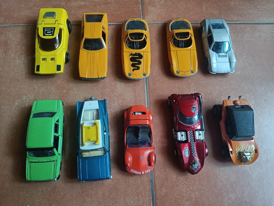 Lotto 10 automodelli Politoys Matchbox Mercury Mebetoys Corgi in scala 1/43 - Immagine 1 di 4