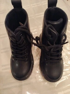 NEW FASHION BLACK BOOTS FOR GIRLS SIZE 8 LACE UP C - Picture 1 of 5