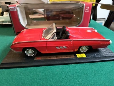 Anson 1:18 N.30344 Ford Thunderbird 1963 Red Rossa - Immagine 1 di 4