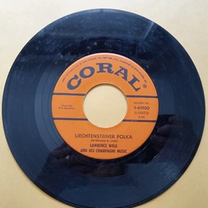 45 RPM Record   LAWRENCE WELK  LIECHTENSTINER POLKA / You Know Too Much - Imagen 1 de 3