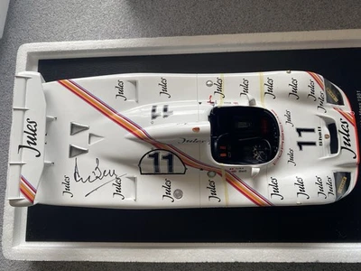 Spark 1:18 Porsche 936/81 Sieger Le Mans 1981 Signiert by Derek Bell - Bild 1 von 4