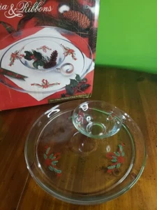Poinsettias & Ribbons 2 pc Chip & Dip Set - Picture 1 of 3