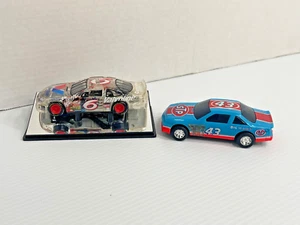1/43 Scale Hot Wheels Lot of 2 Nascars (#43 Petty Car / #6 Mark Martin Car) - Picture 1 of 7