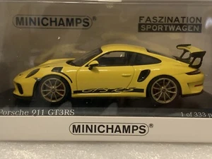 Porsche 911 GT3 RS (991.2) Racing Yellow/Gold Wheels LTD Minichamps 1:43 - Picture 1 of 4