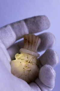 Natürlicher Alabaster God Bes, Bes Amulett zu verkaufen. Ägyptische Bes, Bes Gott der Freude, ma - Bild 1 von 6