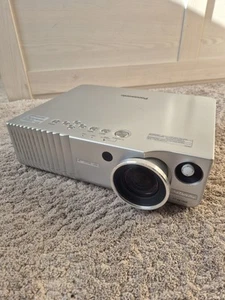 Panasonic PT-AE700E - Bild 1 von 4
