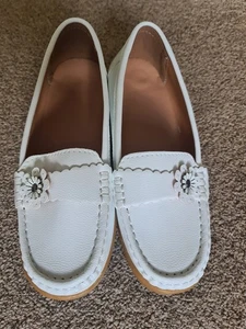 Women's Casual White Slip On low wedge Shoes. Size 5.Unworn. - Picture 1 of 4