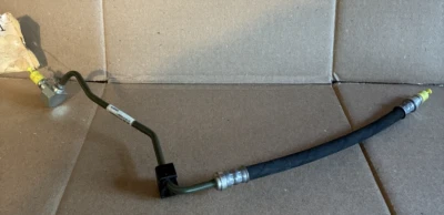 Tubo de manguera de embrague de brújula OEM 05273427AC genuino 2,2 Crd 2011 LHD Foto 1 de 4