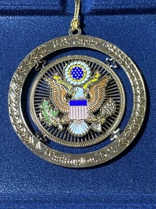 Great Seal Of The United States Of America Metal Christmas Ornament - Picture 1 of 3