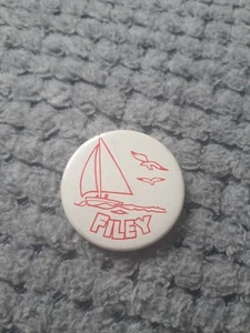 Insignia Filey Vintage - Imagen 1 de 3