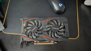Gigabyte Radeon RX 460 (AMD) 4GB Graphics Card - Picture 1 of 3