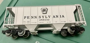 Weaver O Scale Pennsylvania RR Covered Hopper Car-1993 - Picture 1 of 5