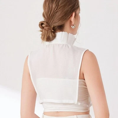 Colletto finto da donna, elegante, alla moda, mezza camicia, camicetta, - Immagine 1 di 4