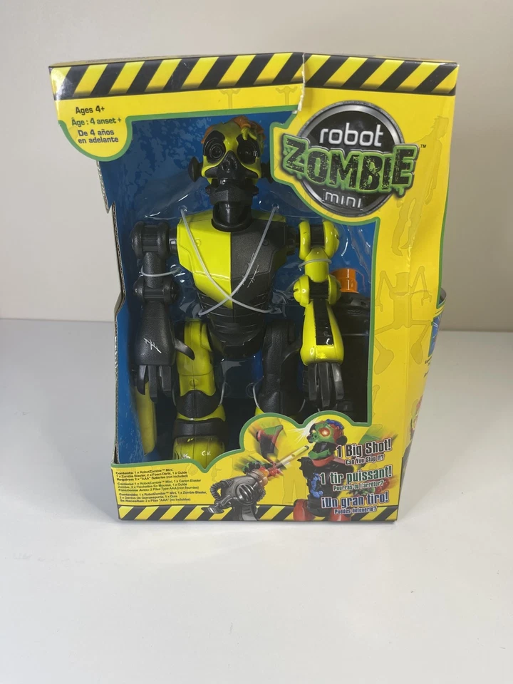 Robot Zombie mini, 2013 WowWee Figure, Box damaged - Image 1 of 4