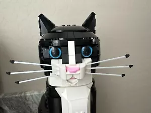 LEGO® Tuxedo Cat Whiskers! Limited Edition - Black Heart-Tipped Whiskers! - Picture 1 of 9