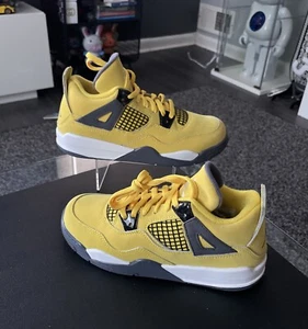 Nike Air Jordan 4 Retro PS 'Lightning' 2021 BQ7669-700 Youth Sz 2Y Women Sz 3.5 - Picture 1 of 11