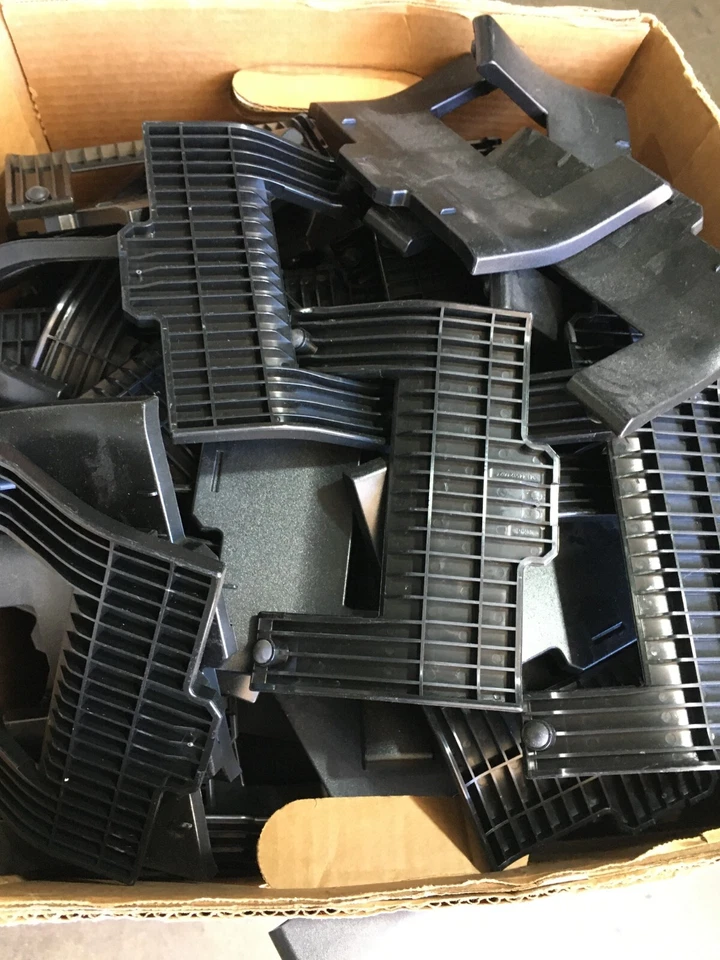 LOTE DE 100: BASE DE SOPORTE POLYCOM PARA VVX 300 301 310 311 400 401 410 411 500 Foto 1 de 4