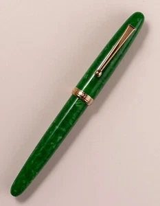 Sailor Japan 1911 Magellan Fountain Pen, Jade Green, 14K Gold Nib - Picture 1 of 6
