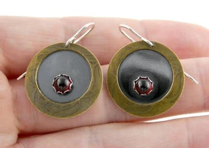 Vintage Artisan Mixed Metals Red Garnet and Brass Design Hook Earrings 5.9g - Picture 1 of 9