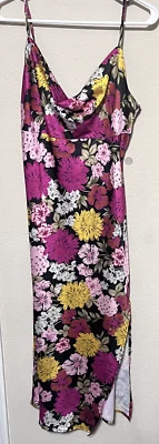 Vestido Adelyn Rae Satinado Sin Mangas Talla M Hasta la Rodilla Rosa Floral Sin Mangas Cuello Drapeado Foto 1 de 4