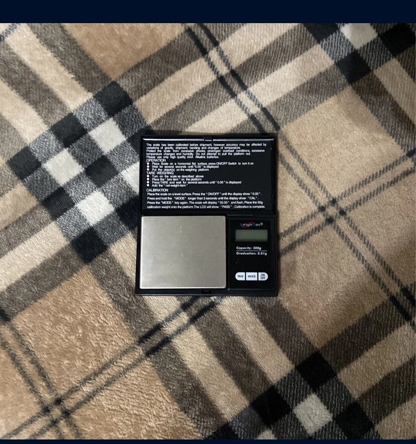 Báscula de bolsillo digital Weighmax Classic serie 3805, 100 por 0,01 g, negra Foto 1 de 1