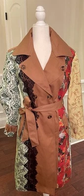 Gabardina Alice + Olivia Keith MIDI precio de venta sugerido por el fabricante $895 talla pequeña nueva con etiquetas Foto 1 de 4