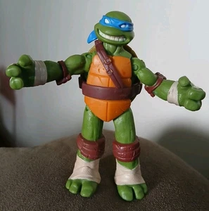 Teenage Mutant Ninja Turtles Leonardo 2012 TMNT Leo Figure - Picture 1 of 3