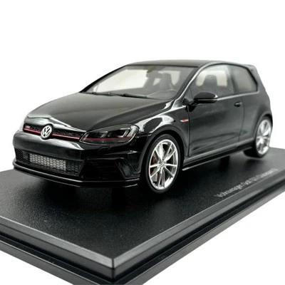 Modellino auto DNA Collectibles 1/18 Volkswagen Golf GTI Clubsport S Black - Immagine 1 di 4