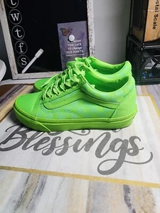 Van Off The Wall Sneakers Womens Size 7.5 Neon Green Lace up Ankle - Picture 1 of 5