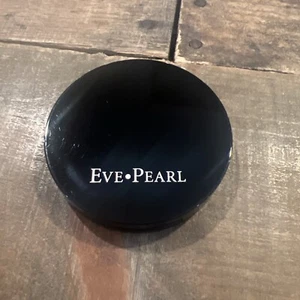 Eve Pearl Ultimate Face Compact, .51oz/14.5g - Picture 1 of 3