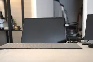 Microsoft Surface Pro 8 i7-1185G7 16GB RAM 512GB HD PLUS Charger!!! - Picture 1 of 5