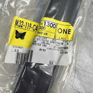 Genuine GM Radiator Upper Seal 22731300 - Picture 1 of 9